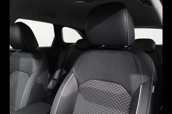 Kia Ceed Sportswagon 1.6 GDI PHEV DynamicLine | Navigatie | Camera | Climate Control | Cruise control adaptive | Lane assist | Lichtmetalen Velgen | Stoelverwarming