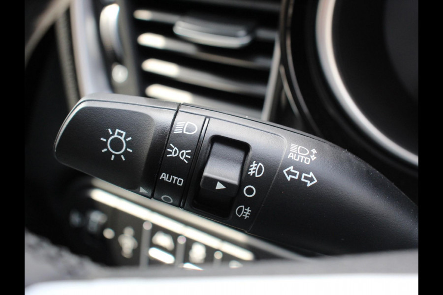 Kia Ceed Sportswagon 1.6 GDI PHEV DynamicLine | Navigatie | Camera | Climate Control | Cruise control adaptive | Lane assist | Lichtmetalen Velgen | Stoelverwarming