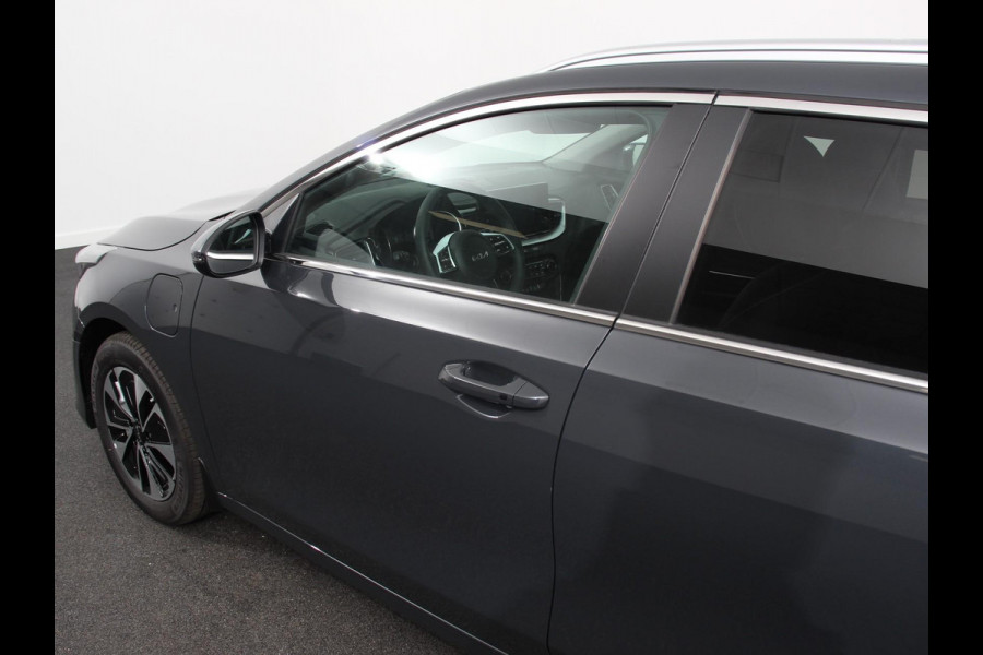 Kia Ceed Sportswagon 1.6 GDI PHEV DynamicLine | Navigatie | Camera | Climate Control | Cruise control adaptive | Lane assist | Lichtmetalen Velgen | Stoelverwarming