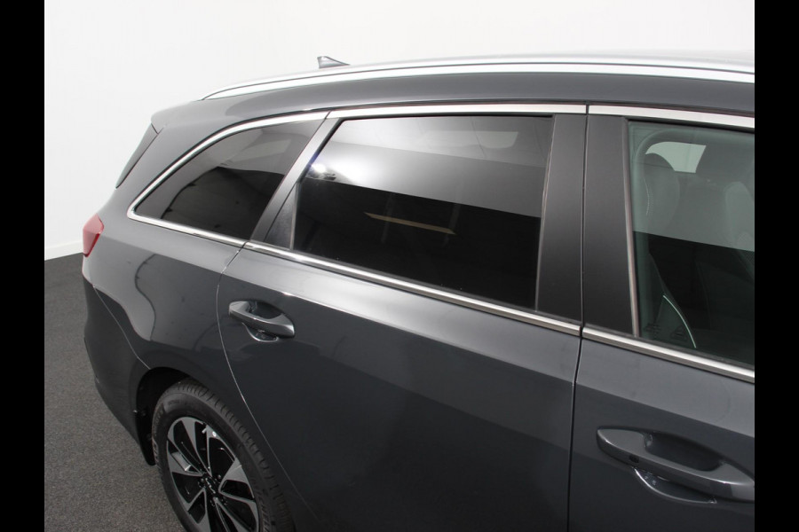 Kia Ceed Sportswagon 1.6 GDI PHEV DynamicLine | Navigatie | Camera | Climate Control | Cruise control adaptive | Lane assist | Lichtmetalen Velgen | Stoelverwarming
