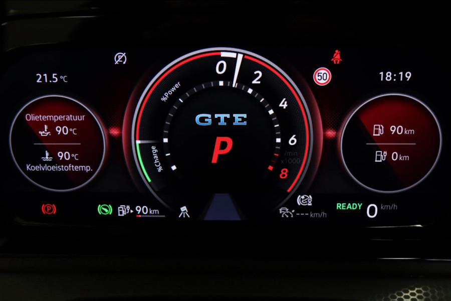 Volkswagen Golf GTE 1.4 245PK BLACK STYLE /PANO/HUD/IQ/LEER/CARPLAY/BOMVOL
