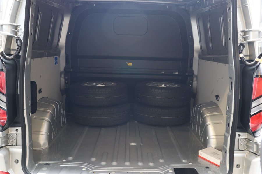 Ford Transit Custom 320 2.0 TDCI 150 PK L2H1 DC LIMITED | L+R Schuifdeur | Dubbel Cabine | Camera | CarPlay | Lane Assist | PDC V+A | Glaslook panel Raptor Edition | NL Auto | 5-Zitter | Verlengde fabrieksgarantie tot 12-2029