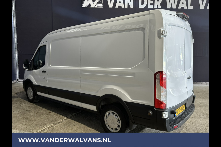 Ford Transit 2.0 TDCI 131pk L3H2 Euro6 Airco | Navigatie | Camera | Cruisecontrol | Apple Carplay | Stoelverwarming Android Auto, verwarmde voorruit, Parkeersensoren, Bijrijdersbank