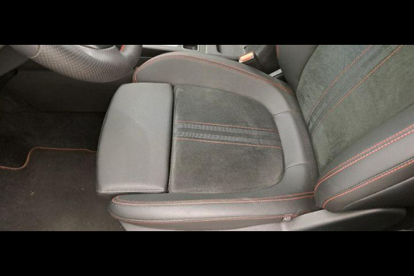 Ford Kuga 2.5 PHEV ST-Line X 243pk | Driver Assistance pack | SYNC 4 Navigatie | Elek. Achterklep | BLIS | AGR Stoelen