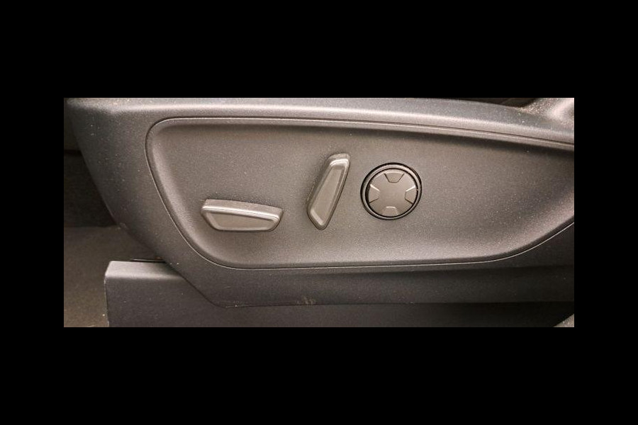 Ford Kuga 2.5 PHEV ST-Line X 243pk | Driver Assistance pack | SYNC 4 Navigatie | Elek. Achterklep | BLIS | AGR Stoelen