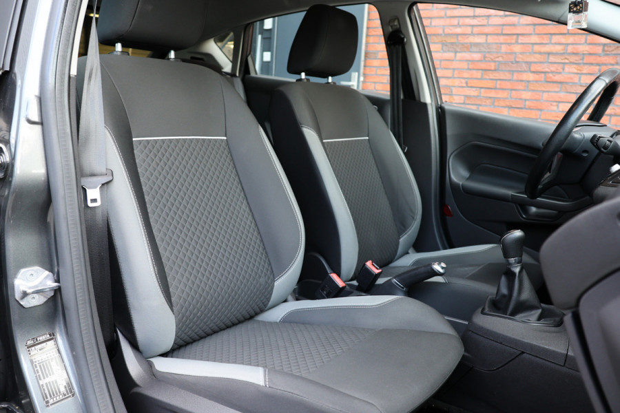 Ford Fiesta 1.25 Titanium | Airco | Stoelverwarming | Parkeersensoren | Multifunctioneel stuurwiel | Multimedia | Mistlampen | Elektrisch inklapbare spiegels | Elektrische ramen | Nieuwe APK | Nette staat