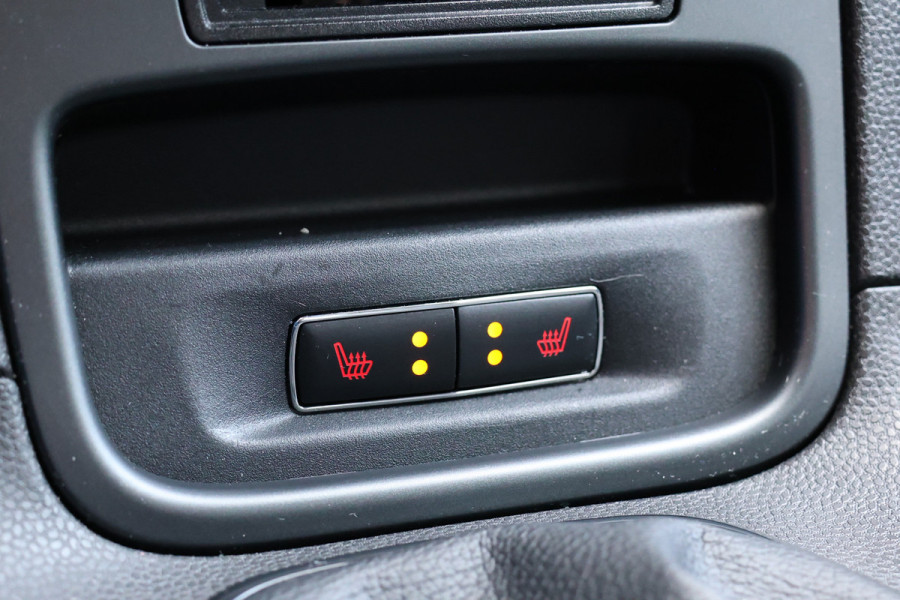 Ford Fiesta 1.25 Titanium | Airco | Stoelverwarming | Parkeersensoren | Multifunctioneel stuurwiel | Multimedia | Mistlampen | Elektrisch inklapbare spiegels | Elektrische ramen | Nieuwe APK | Nette staat