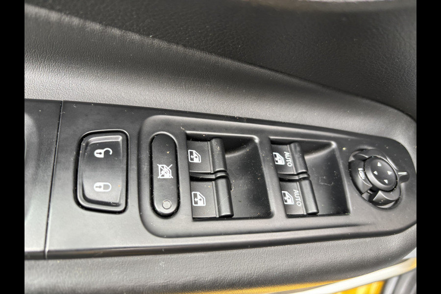 Jeep Renegade 1.4 MultiAir Limited Automaat | Leren bekleding | Navigatie | Cruise Control