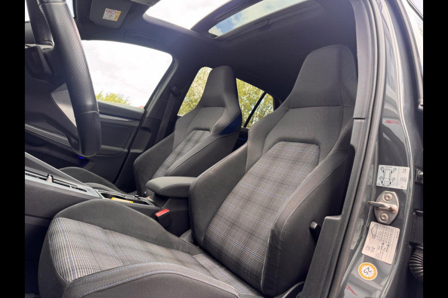 Volkswagen Golf 1.4 eHybrid GTE Pano/Matrix/Camera