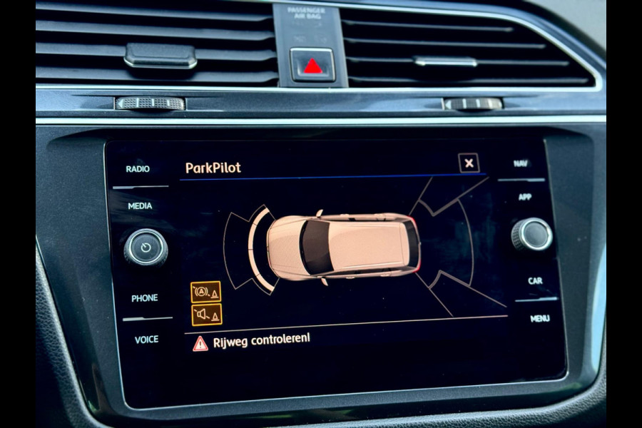 Volkswagen Tiguan 1.4 TSI ACT Comfortline Pano/Massage/Keyless/Trekhaak