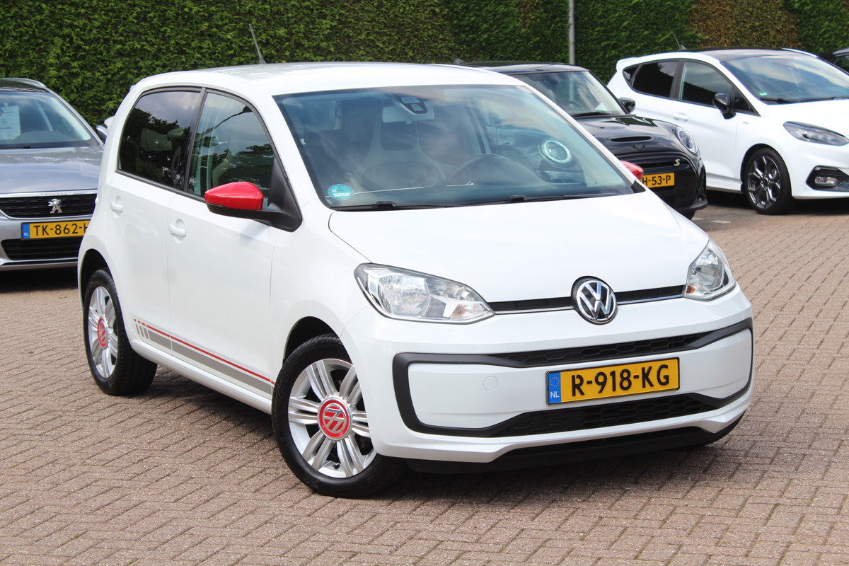 Volkswagen up! 1.0 BMT up! beats / Bluetooth / 15'' LMV / LED Dagrijverlichting / Stuurbekrachtiging / Elektr. ramen / Airco / Radio Volkswagen up! 1.0 BMT up! beats / Bluetooth / 15'' LMV / LED Dagrijverlichting / Stuurbekrachtiging / Elektr. ramen / Airco / Radio