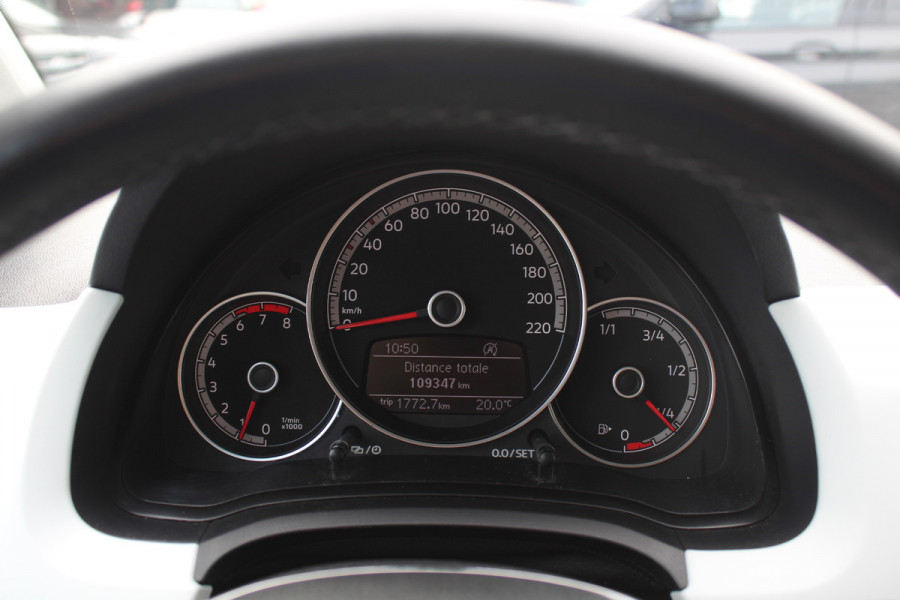 Volkswagen up! 1.0 BMT up! beats / Bluetooth / 15'' LMV / LED Dagrijverlichting / Stuurbekrachtiging / Elektr. ramen / Airco / Radio