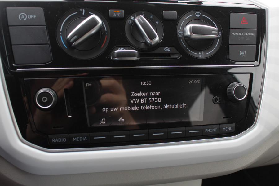 Volkswagen up! 1.0 BMT up! beats / Bluetooth / 15'' LMV / LED Dagrijverlichting / Stuurbekrachtiging / Elektr. ramen / Airco / Radio
