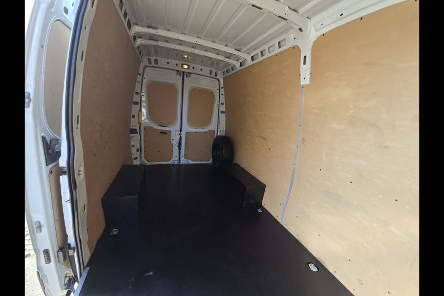 Iveco Daily 35S14V 2.3 352L H2 - 140 Pk - Euro 6 - Airco - Cruise Control