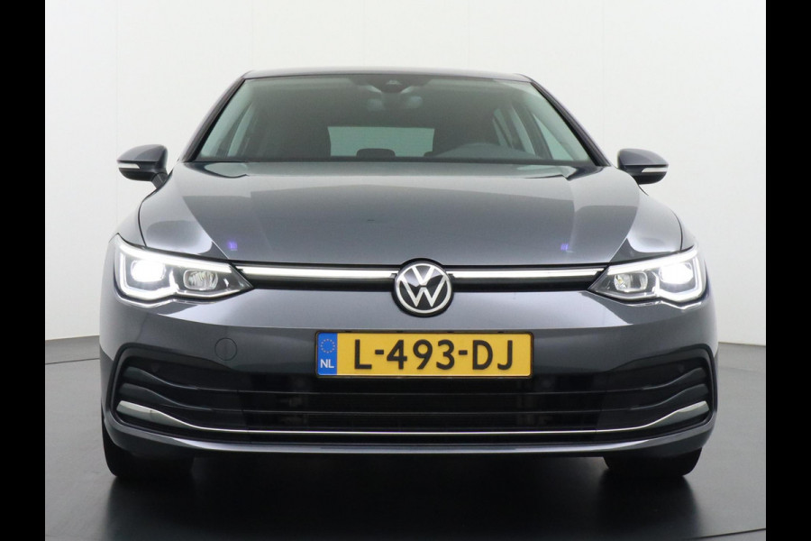 Volkswagen Golf 1.5 eTSI Style CAMERA | STOEL + STUURVERWARMING | AMBILIGHT | CAMERA | ADD CRUISE |