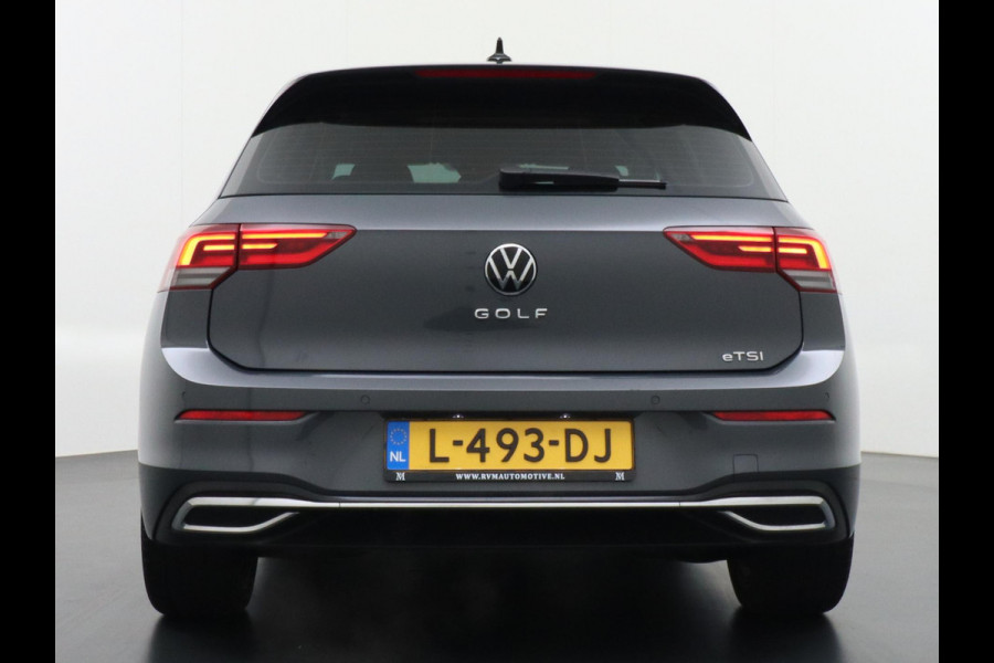 Volkswagen Golf 1.5 eTSI Style CAMERA | STOEL + STUURVERWARMING | AMBILIGHT | CAMERA | ADD CRUISE |