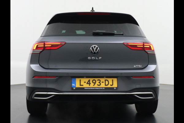 Volkswagen Golf 1.5 eTSI Style CAMERA | STOEL + STUURVERWARMING | AMBILIGHT | CAMERA | ADD CRUISE |