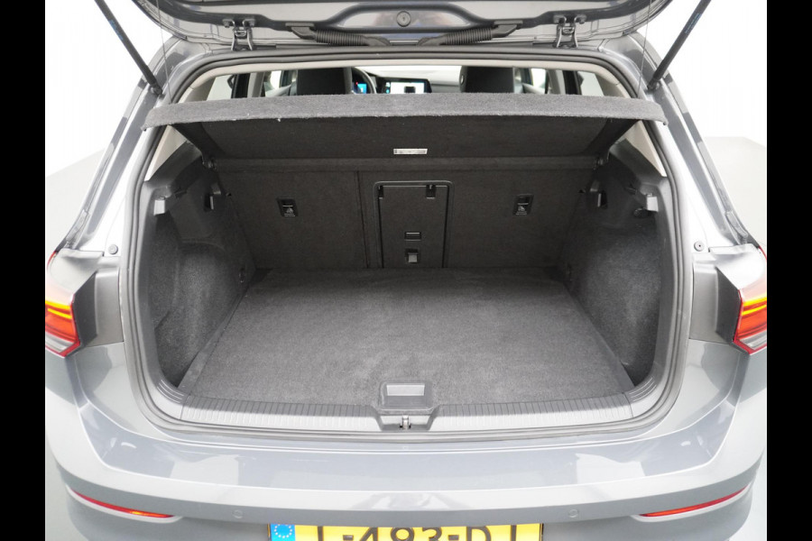 Volkswagen Golf 1.5 eTSI Style CAMERA | STOEL + STUURVERWARMING | AMBILIGHT | CAMERA | ADD CRUISE |