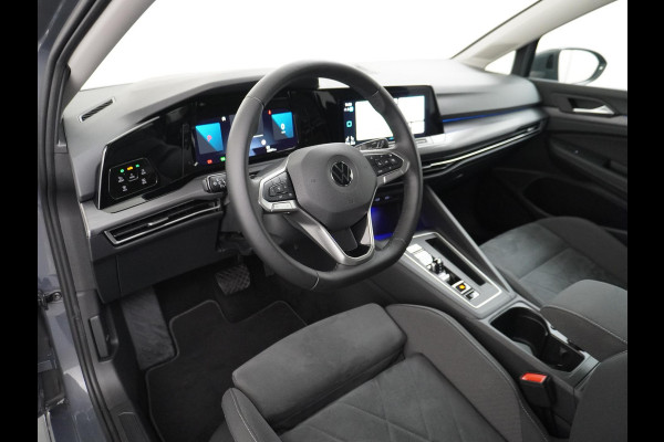 Volkswagen Golf 1.5 eTSI Style CAMERA | STOEL + STUURVERWARMING | AMBILIGHT | CAMERA | ADD CRUISE |