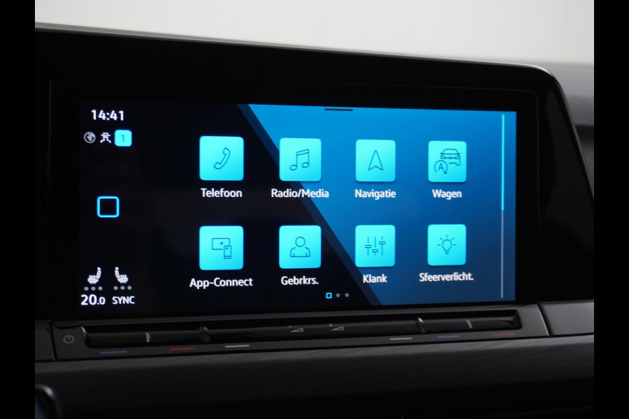 Volkswagen Golf 1.5 eTSI Style CAMERA | STOEL + STUURVERWARMING | AMBILIGHT | CAMERA | ADD CRUISE |