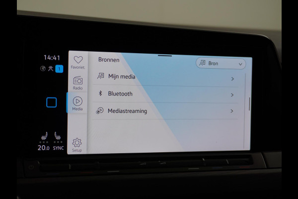 Volkswagen Golf 1.5 eTSI Style CAMERA | STOEL + STUURVERWARMING | AMBILIGHT | CAMERA | ADD CRUISE |