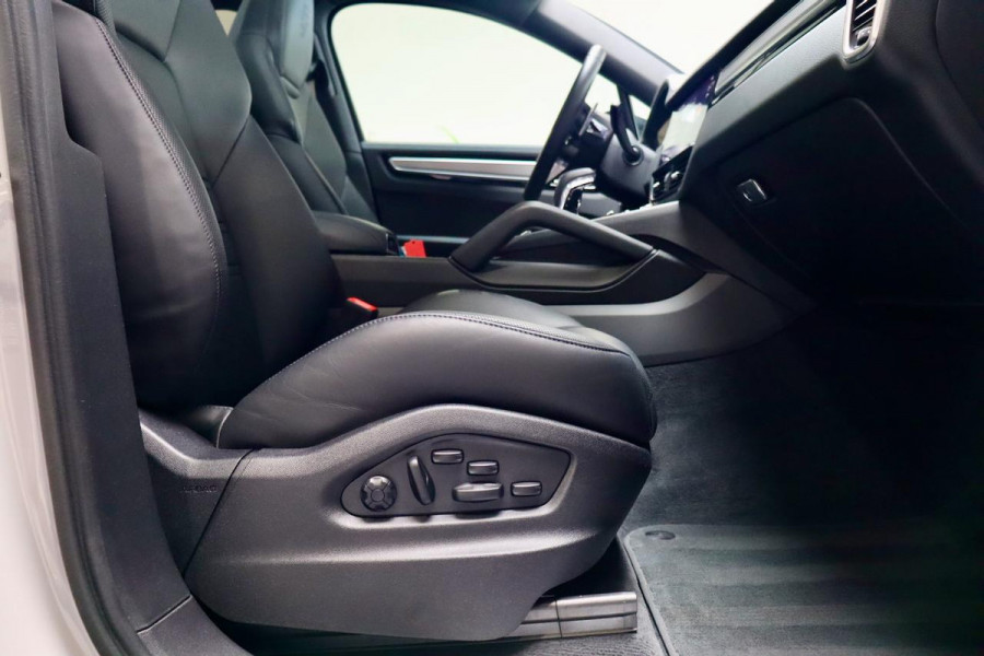 Porsche Cayenne Coupé 3.0 E-Hybrid Platinum|NL|VOL|PANO|InnoDrive|22''