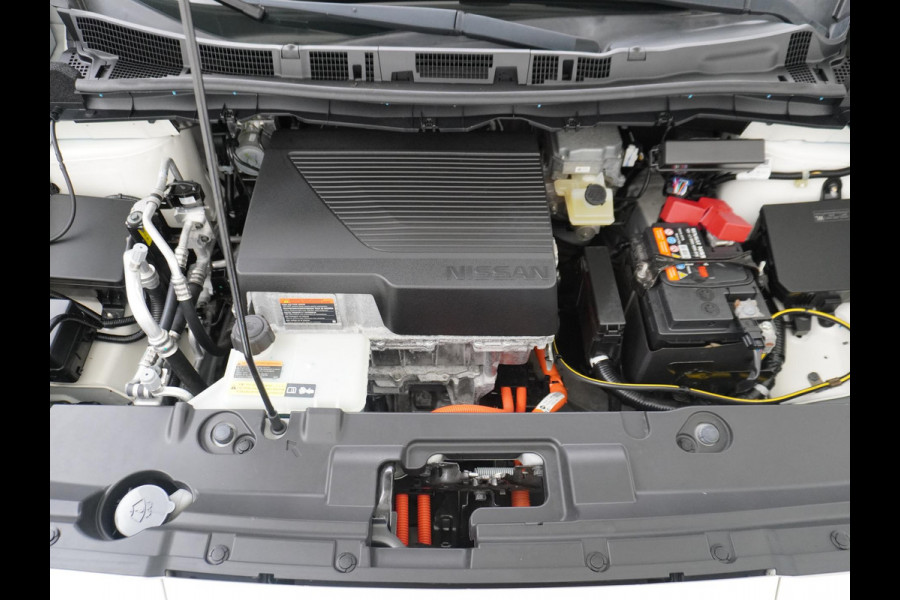 Nissan Leaf Tekna 40 kWh RIJKLAARPRIJS INCL. 12MND BOVAG GARANTIE | GOED ONDERHOUDEN