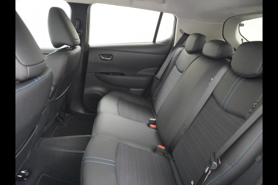 Nissan Leaf Tekna 40 kWh RIJKLAARPRIJS INCL. 12MND BOVAG GARANTIE | GOED ONDERHOUDEN