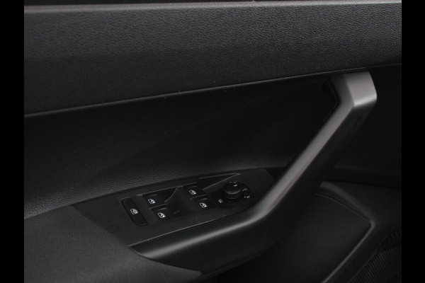 Volkswagen Polo 1.0 TSI DSG Comfortline Plus Volkswagen Polo 1.0 TSI Comfortline | Navigatie | Apple Carplay/Android Auto | Climate Control | Adaptive Cruise Control | Extra Getint Glas | Voorstoelen Verwarmd |