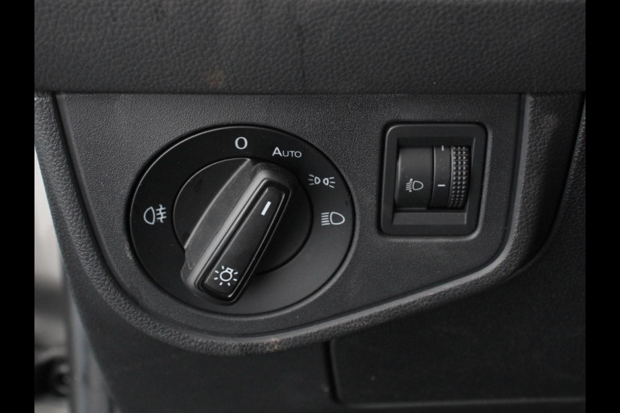 Volkswagen Polo 1.0 TSI DSG Comfortline Plus Volkswagen Polo 1.0 TSI Comfortline | Navigatie | Apple Carplay/Android Auto | Climate Control | Adaptive Cruise Control | Extra Getint Glas | Voorstoelen Verwarmd |