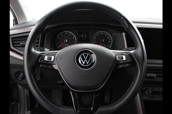 Volkswagen Polo 1.0 TSI DSG Comfortline Plus Volkswagen Polo 1.0 TSI Comfortline | Navigatie | Apple Carplay/Android Auto | Climate Control | Adaptive Cruise Control | Extra Getint Glas | Voorstoelen Verwarmd |