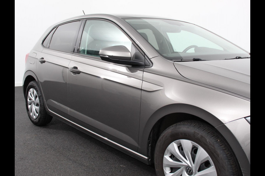 Volkswagen Polo 1.0 TSI DSG Comfortline Plus Volkswagen Polo 1.0 TSI Comfortline | Navigatie | Apple Carplay/Android Auto | Climate Control | Adaptive Cruise Control | Extra Getint Glas | Voorstoelen Verwarmd |