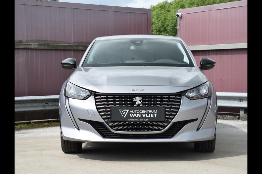 Peugeot e-208 EV Allure 50 kWh 3 FASE | CARPLAY | PARKEERSENSOREN | E.C.C. |