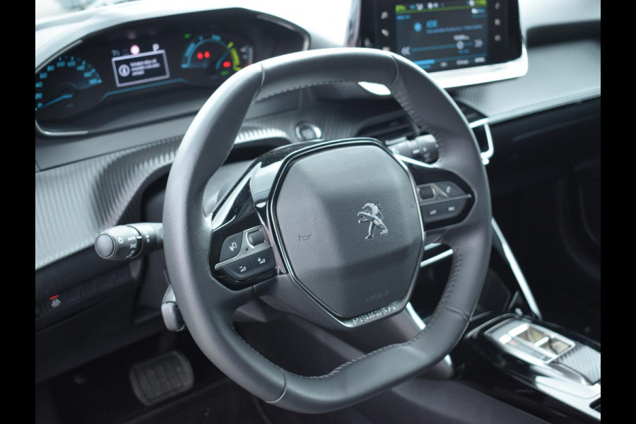 Peugeot e-208 EV Allure 50 kWh 3 FASE | CARPLAY | PARKEERSENSOREN | E.C.C. |