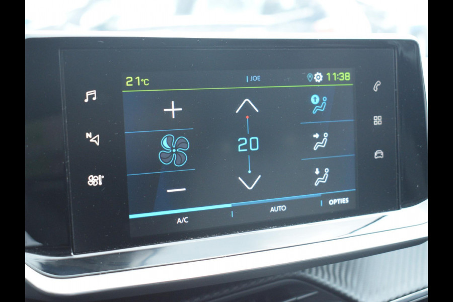 Peugeot e-208 EV Allure 50 kWh 3 FASE | CARPLAY | PARKEERSENSOREN | E.C.C. |
