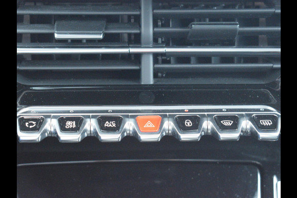Peugeot e-208 EV Allure 50 kWh 3 FASE | CARPLAY | PARKEERSENSOREN | E.C.C. |