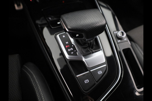 Audi A4 Avant 35 TFSI S edition Competition 150PK | Navigatie | Parkeercamera | 18 inch Lichmetalen velgen | Adaptive cruise controle