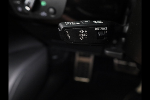 Audi A4 Avant 35 TFSI S edition Competition 150PK | Navigatie | Parkeercamera | 18 inch Lichmetalen velgen | Adaptive cruise controle