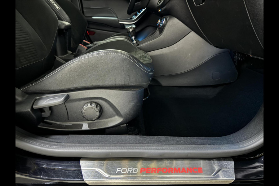 Ford Fiesta 1.5 EcoBoost ST-3 Performance Milltek Revo Maxton Pano B&O Recaro