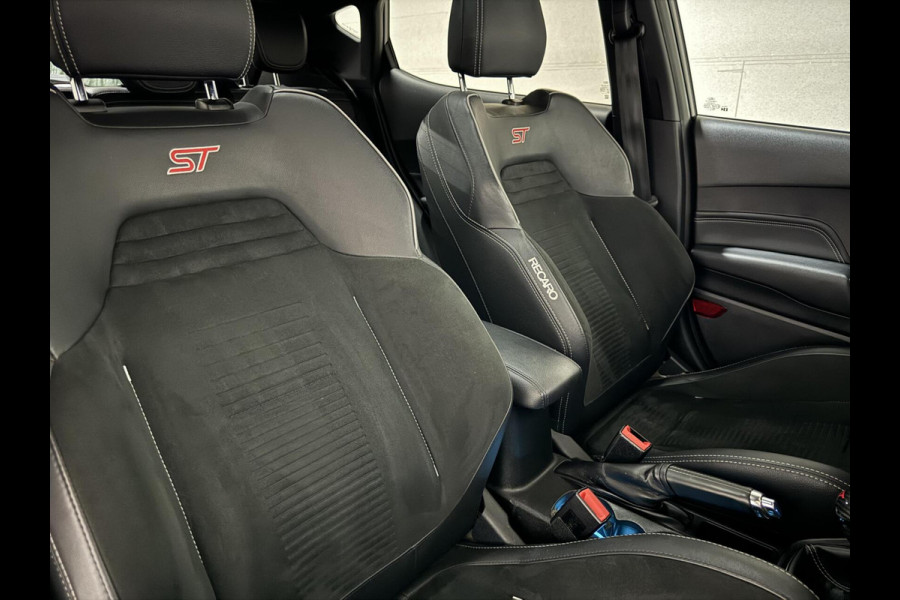 Ford Fiesta 1.5 EcoBoost ST-3 Performance Milltek Revo Maxton Pano B&O Recaro