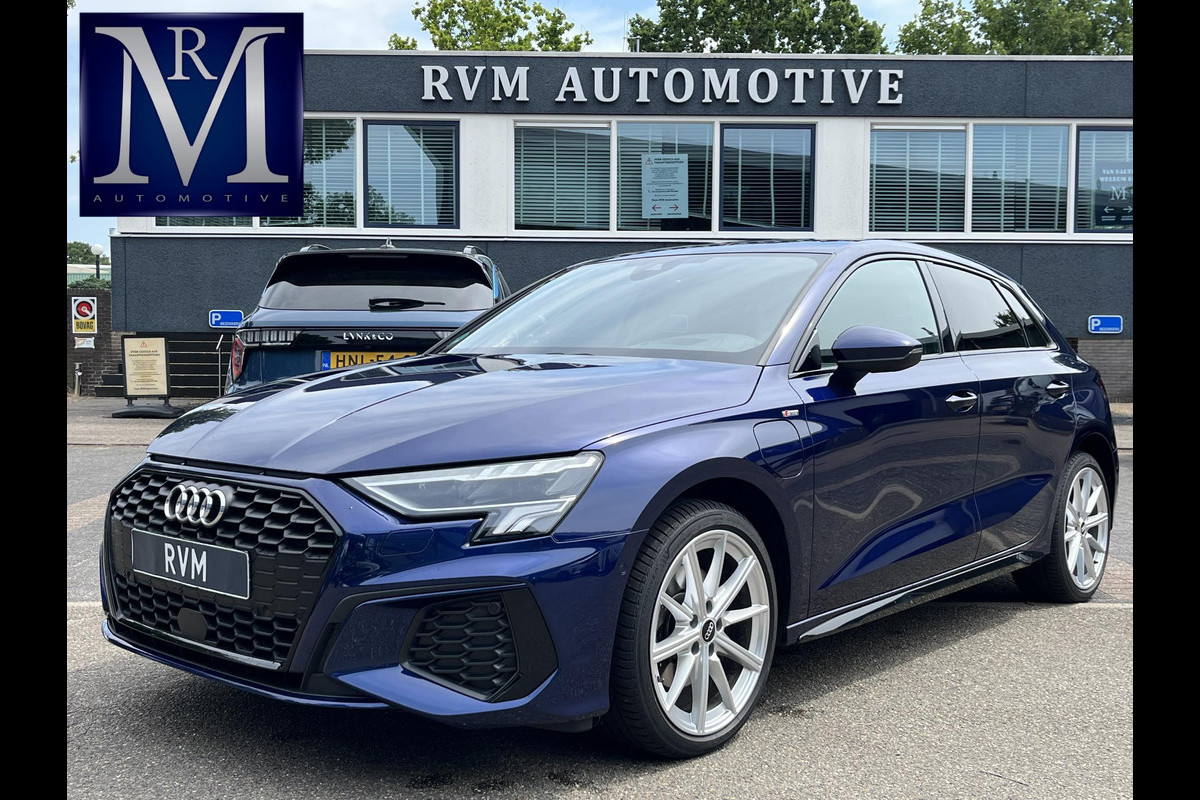 Audi A3 Sportback 40 TFSI e Edition S-Line CAMERA | AUDI SPORT | HEAD UP Audi A3 Sportback 40 TFSI e Edition S-Line CAMERA | AUDI SPORT | HEAD UP