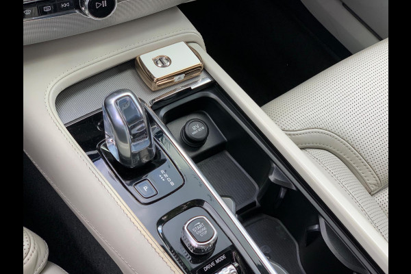 Volvo XC90 2.0 T8 Twin Engine AWD Inscription 7P 2017 PANO FULL DEALER ONDERHOUDEN!