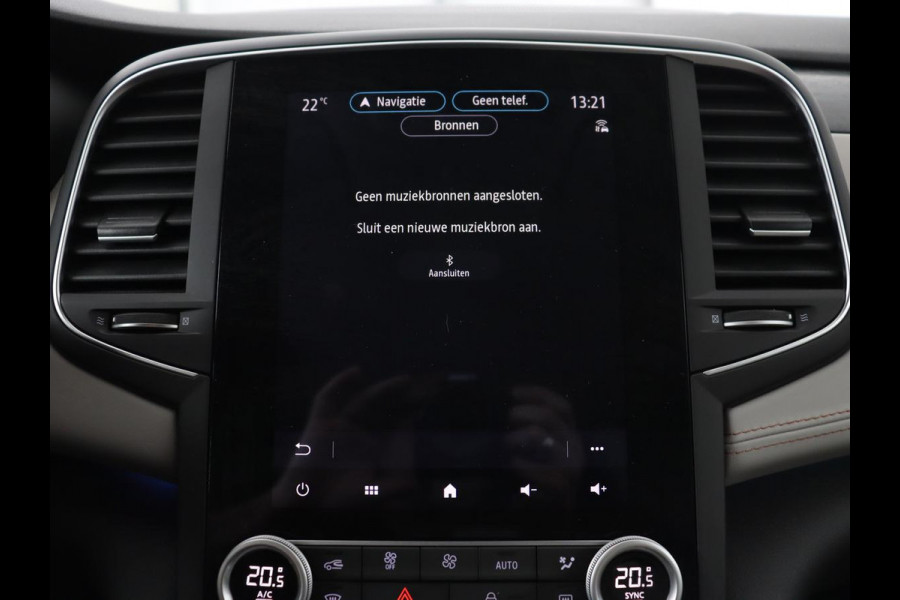 Renault Talisman 1.3 TCe Initiale Paris | Panoramadak | Stoelventilatie | Head-Up | Leder | Camera | Trekhaak | Adaptive cruise | Carplay | 4 Control | Matrix LED | Navigatie | Keyless | Massage