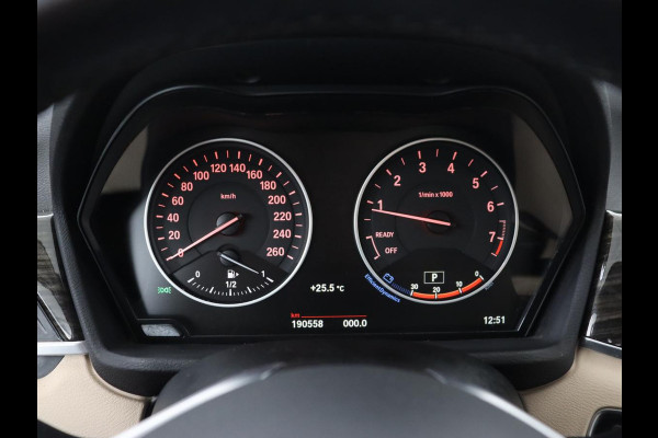 BMW X1 xDrive20i High Executive | Panoramadak | Leder | Stoel & stuurverwarming | Trekhaak | Park Assist | DAB | Navigatie | Full LED | Sportstoelen