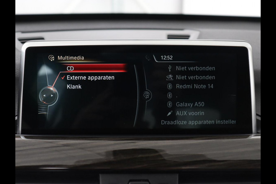BMW X1 xDrive20i High Executive | Panoramadak | Leder | Stoel & stuurverwarming | Trekhaak | Park Assist | DAB | Navigatie | Full LED | Sportstoelen