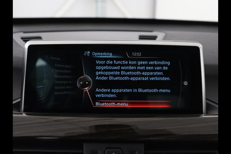 BMW X1 xDrive20i High Executive | Panoramadak | Leder | Stoel & stuurverwarming | Trekhaak | Park Assist | DAB | Navigatie | Full LED | Sportstoelen