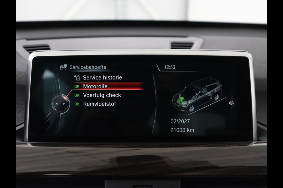 BMW X1 xDrive20i High Executive | Panoramadak | Leder | Stoel & stuurverwarming | Trekhaak | Park Assist | DAB | Navigatie | Full LED | Sportstoelen