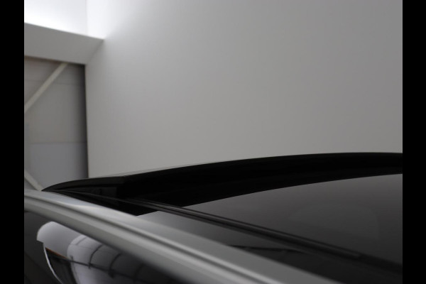 BMW X1 xDrive20i High Executive | Panoramadak | Leder | Stoel & stuurverwarming | Trekhaak | Park Assist | DAB | Navigatie | Full LED | Sportstoelen