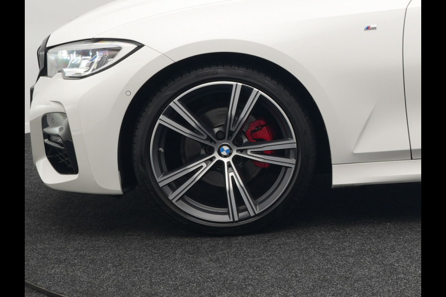 BMW 3 Serie Touring 320i M Sport Automaat 184 pk Dealer O.H. | Panodak | Adaptive Cruise | Laser LED | Adaptive Onderstel | Lederen Sportstoelen Memory | Keyless | Carplay |