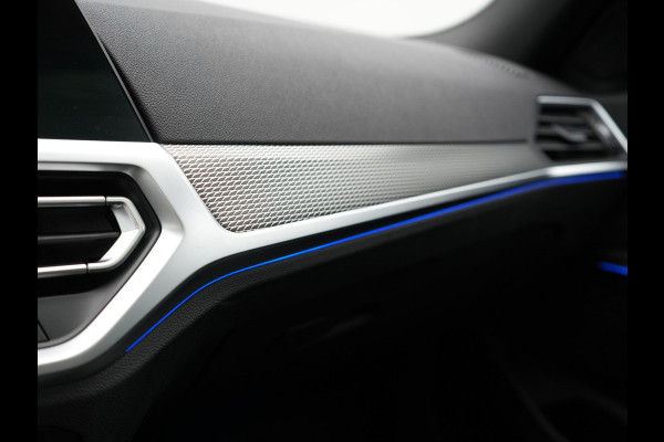 BMW 3 Serie Touring 320i M Sport Automaat 184 pk Dealer O.H. | Panodak | Adaptive Cruise | Laser LED | Adaptive Onderstel | Lederen Sportstoelen Memory | Keyless | Carplay |